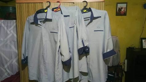 STI College BSIT Mens Uniform .